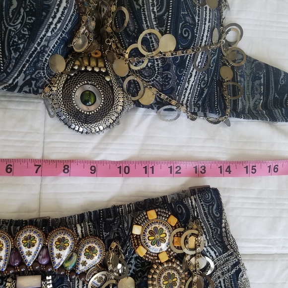 Belly Dancer Gypsy Hand Beades Costume - Picture 15 of 16